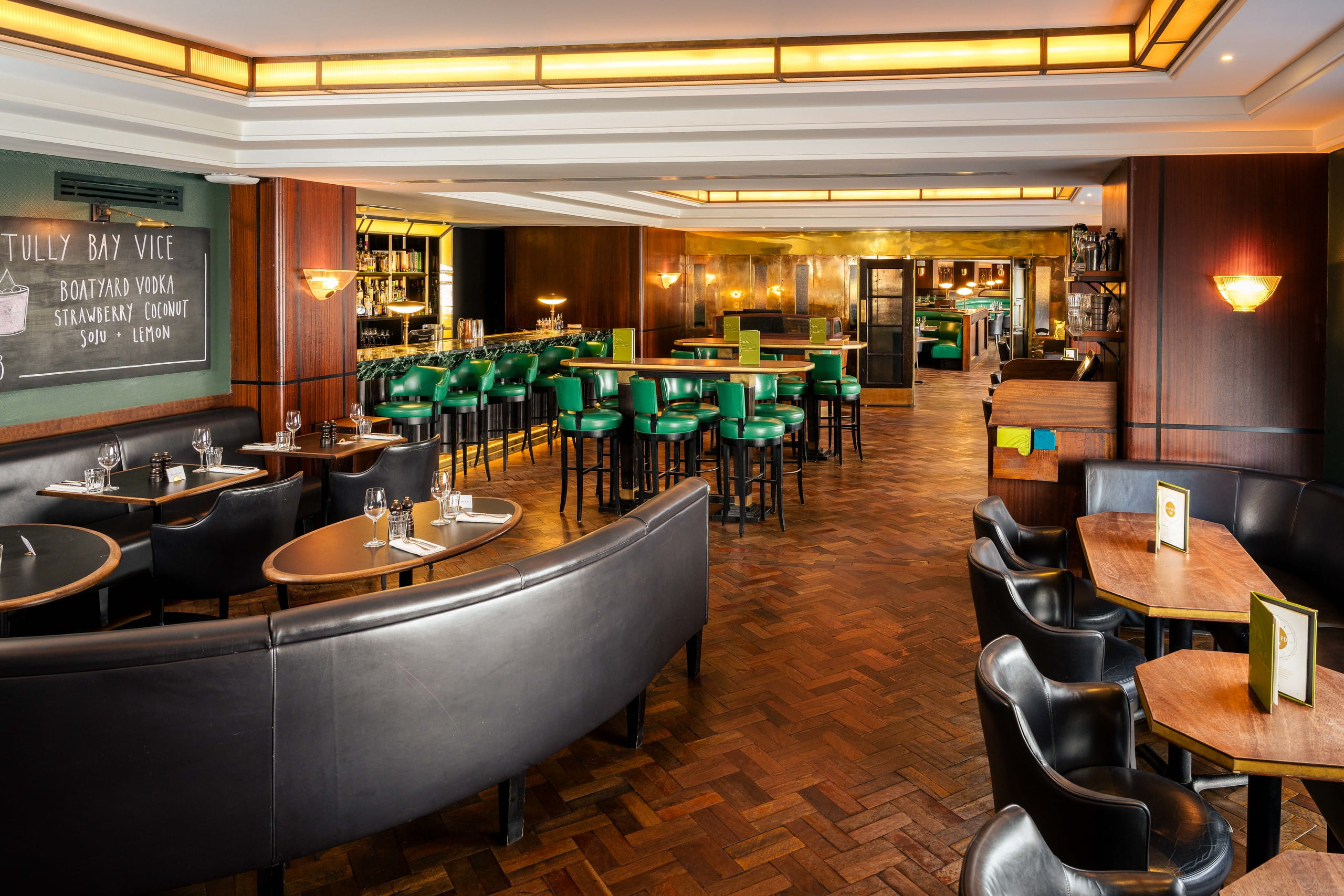 The Ultimate Steakhouse Experience – Dining at Hawksmoor in London